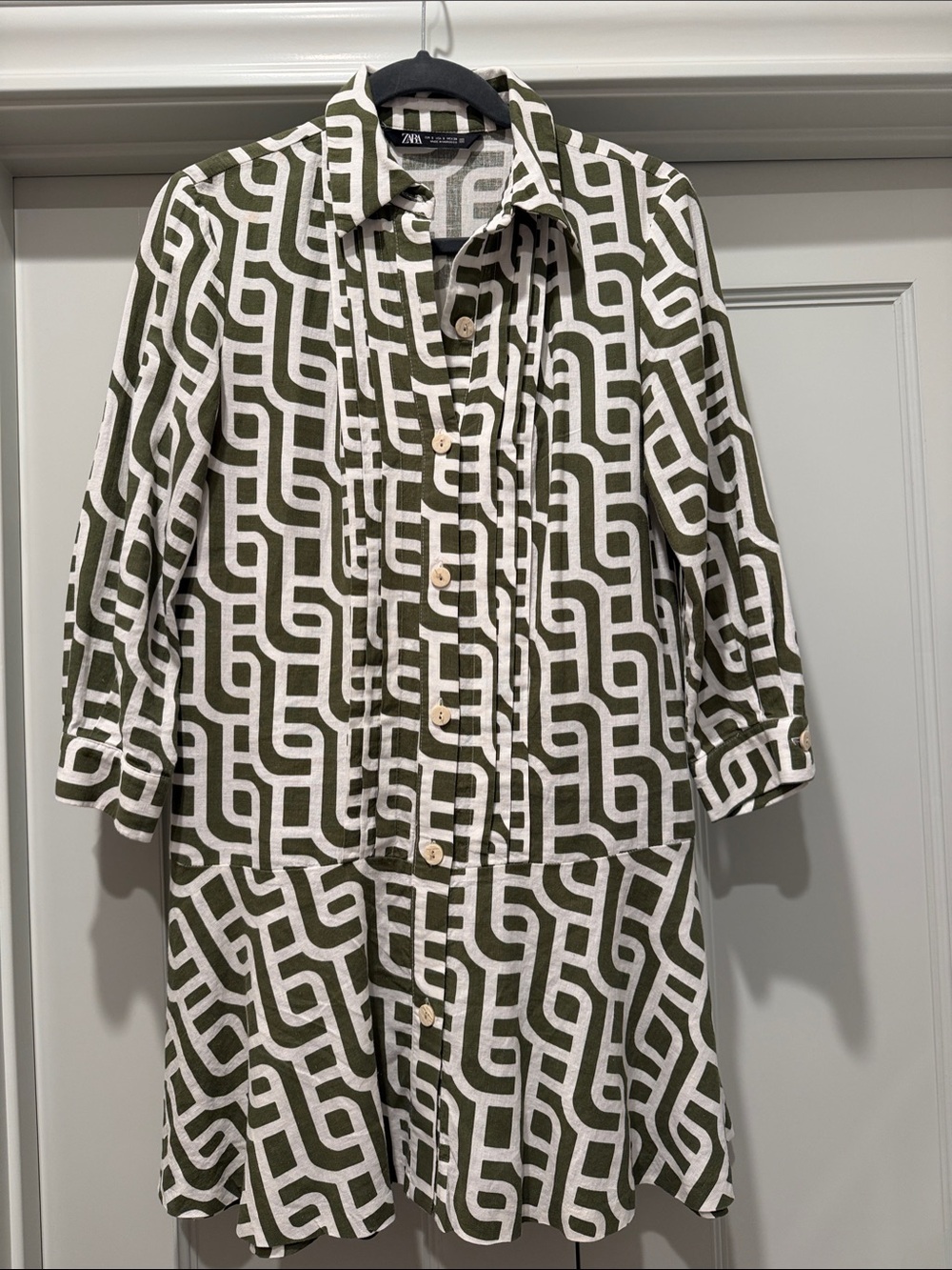 Zara Green & White Geometric Button-Front Mini Dress